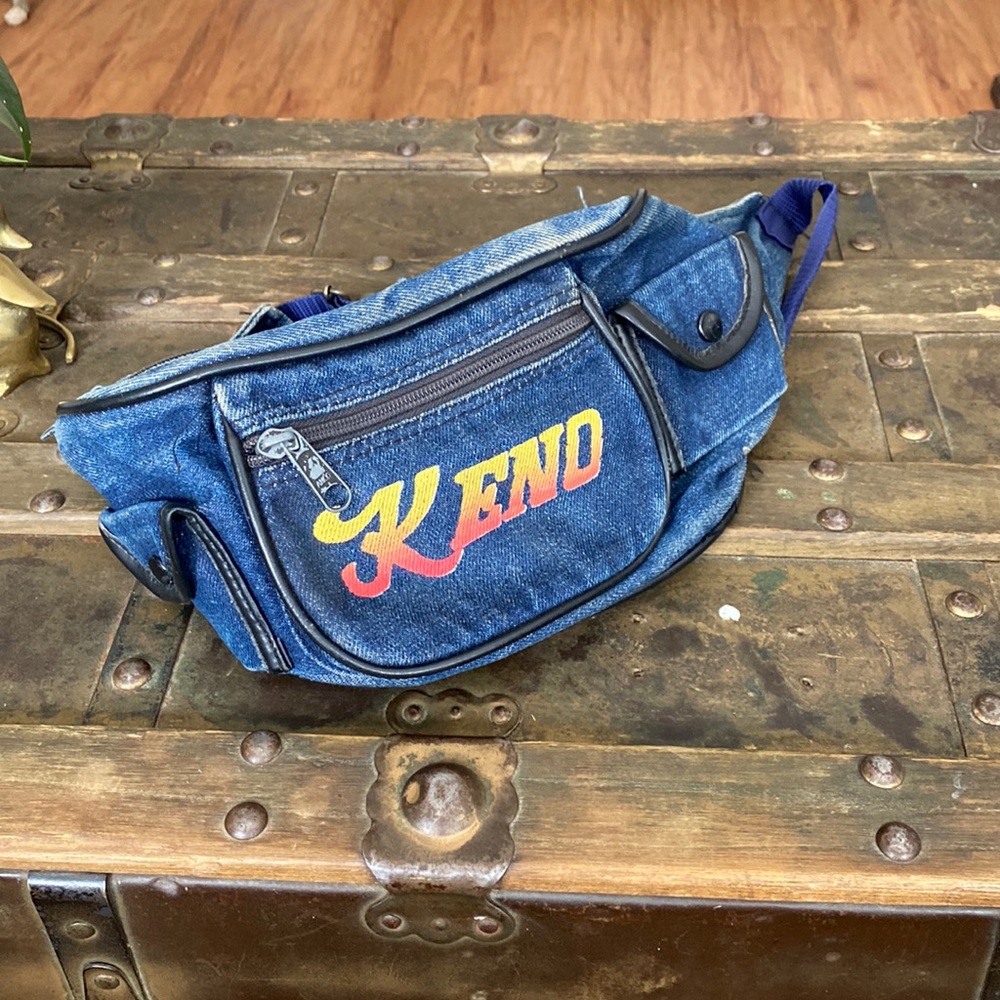 Fun and good luck guaranteed- vintage Keno fanny pack